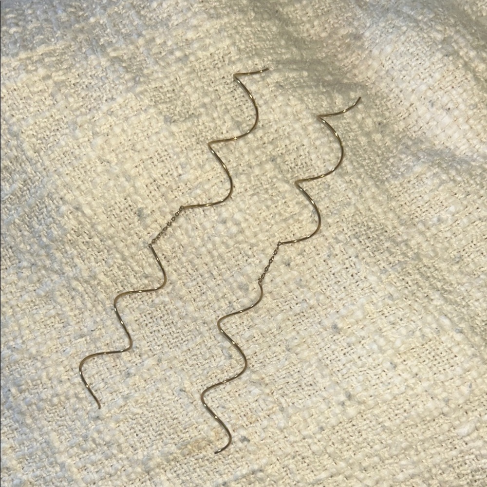 Gold Spiral thread earrings